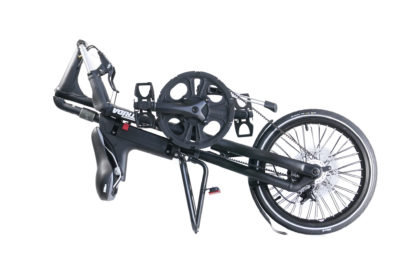 STRIDA SX Matte Black - à vendre - acheter - Acheter des vélos pliables - Acheter des vélos pliants - Acheter un vélo pliable - Acheter un vélo pliant - forme triangulaire - Léger - Magasin - Magasin de vélo pliant - nouveau - strida - sx - triangulaire - vélo - vélo compact - Vélo design - vélo pliable - vélo pliant - Vélo pliant design - vélo pliant design strida - Vélo pliant triangulaire - vélo pliant unique - Vélos pliable - Vélos pliants - Vitesse unique