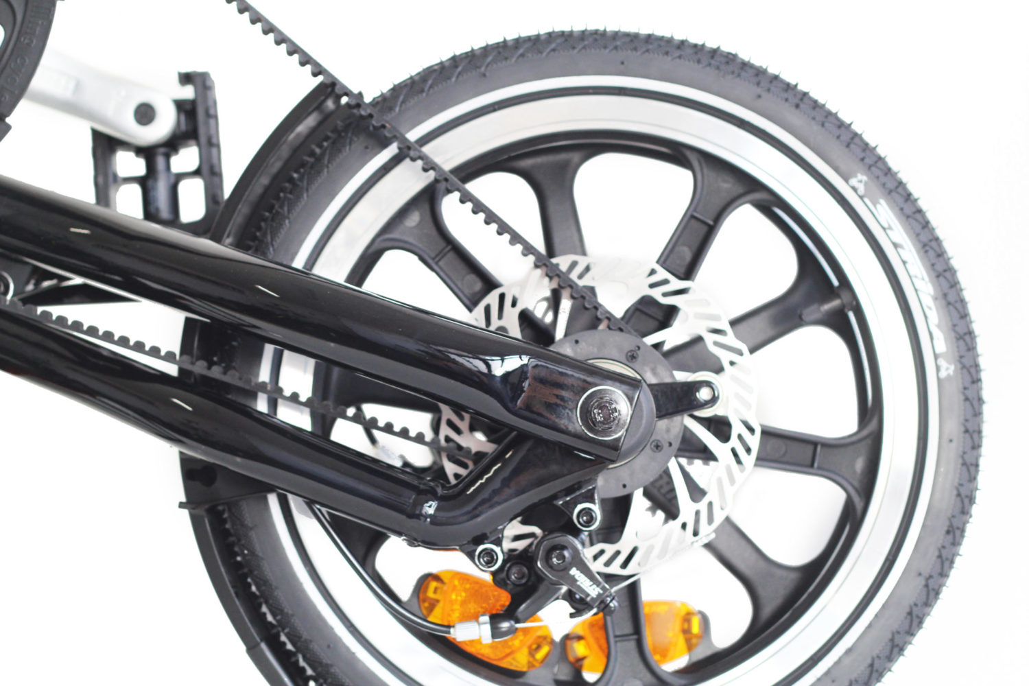 STRIDA LT Jet Black - 16 pouces - à vendre - acheter - Acheter des vélos pliables - Acheter des vélos pliants - Acheter un vélo pliable - Acheter un vélo pliant - forme triangulaire - fr - Léger - lt - Magasin - Magasin de vélo pliant - nouveau - strida - triangulaire - vélo - vélo compact - Vélo design - vélo pliable - vélo pliant - Vélo pliant design - vélo pliant design strida - Vélo pliant triangulaire - vélo pliant unique - Vélos pliable - Vélos pliants - Vitesse unique