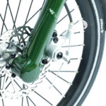 STRIDA SX Racing Green - 1 versnelling - 18 inch - design fiets - design vouwfiets - driehoekig - driehoekige - driehoekige vouwfiets - fiets - kopen - lichtgewicht - nieuw - opvouwbare fiets - Plooibare fiets - Plooifiets - plooifiets kopen - plooifietsen kopen - strida - strida design vouwfiets - sx - te koop - unieke vouwfiets - vouwfiets - vouwfiets kopen - vouwfietsen - vouwfietsen kopen - vouwfietsenwinkel - winkel