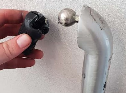 Come si sostituisce lo snodo sferico di una bici pieghevole STRIDA?