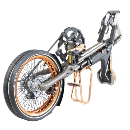STRIDA EVO 3S Urban Bronze Ultra - 3 versnellingen - design fiets - design vouwfiets - driehoekig - driehoekige - driehoekige vouwfiets - evo 3s - fiets - kopen - lichtgewicht - nieuw - opvouwbare fiets - Plooibare fiets - Plooifiets - plooifiets kopen - plooifietsen kopen - strida - strida design vouwfiets - te koop - unieke vouwfiets - vouwfiets - vouwfiets kopen - vouwfietsen - vouwfietsen kopen - vouwfietsenwinkel - winkel